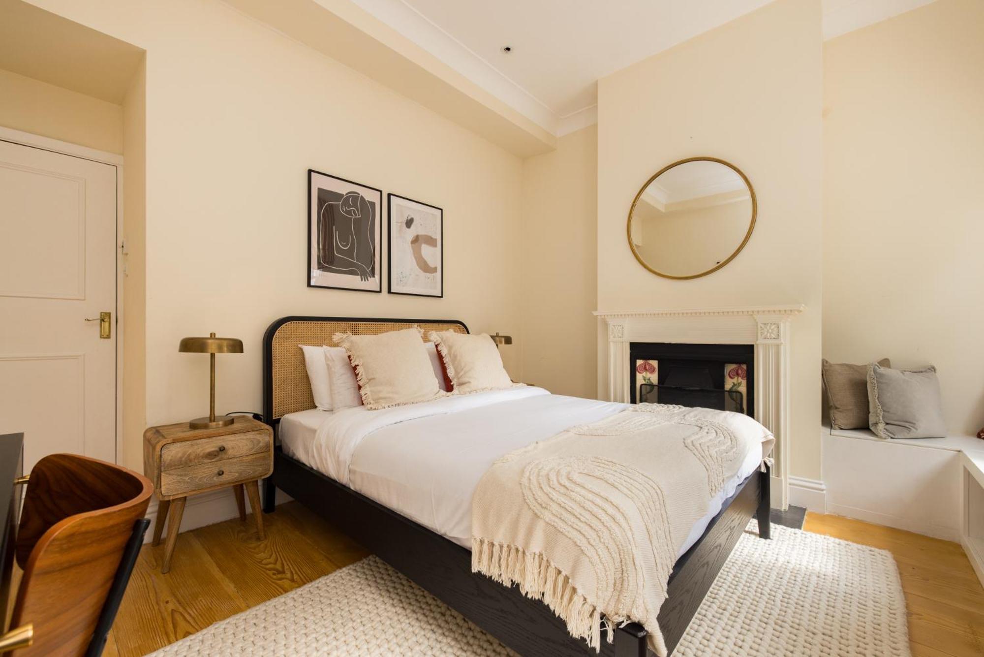 The Philbeach Gardens Place - Lovely 5Bdr Flat With Terrace Лондон Экстерьер фото